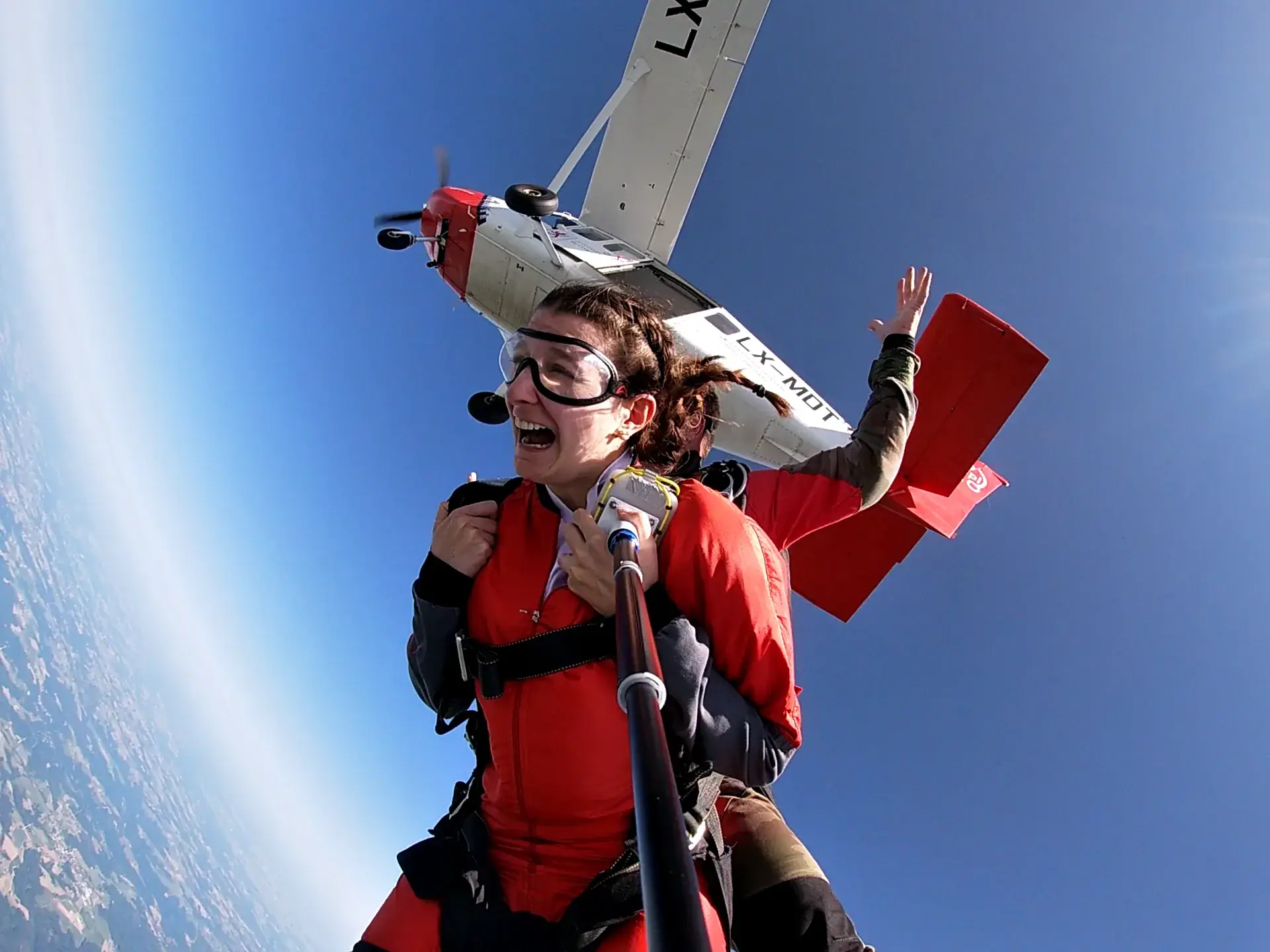 Tandem skydive exit from the aircraft